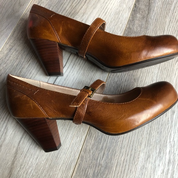 Frye Lois Mary Jane Oxford Pump Leather 